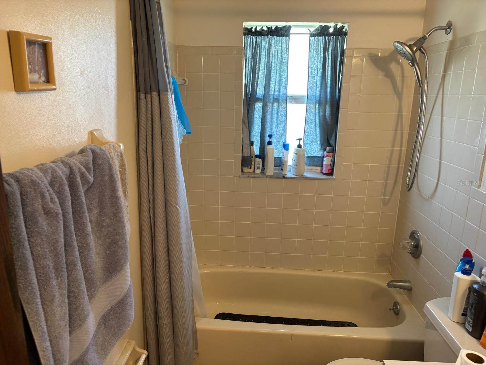 Image 12 of 22 For 970 Carolina Circle