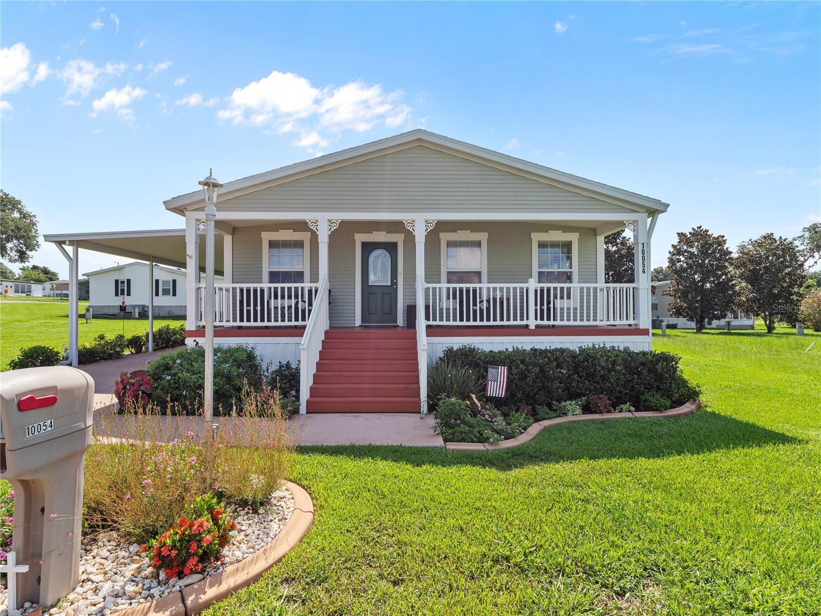 Image 6 of 54 For 10054 Collingwood Avenue