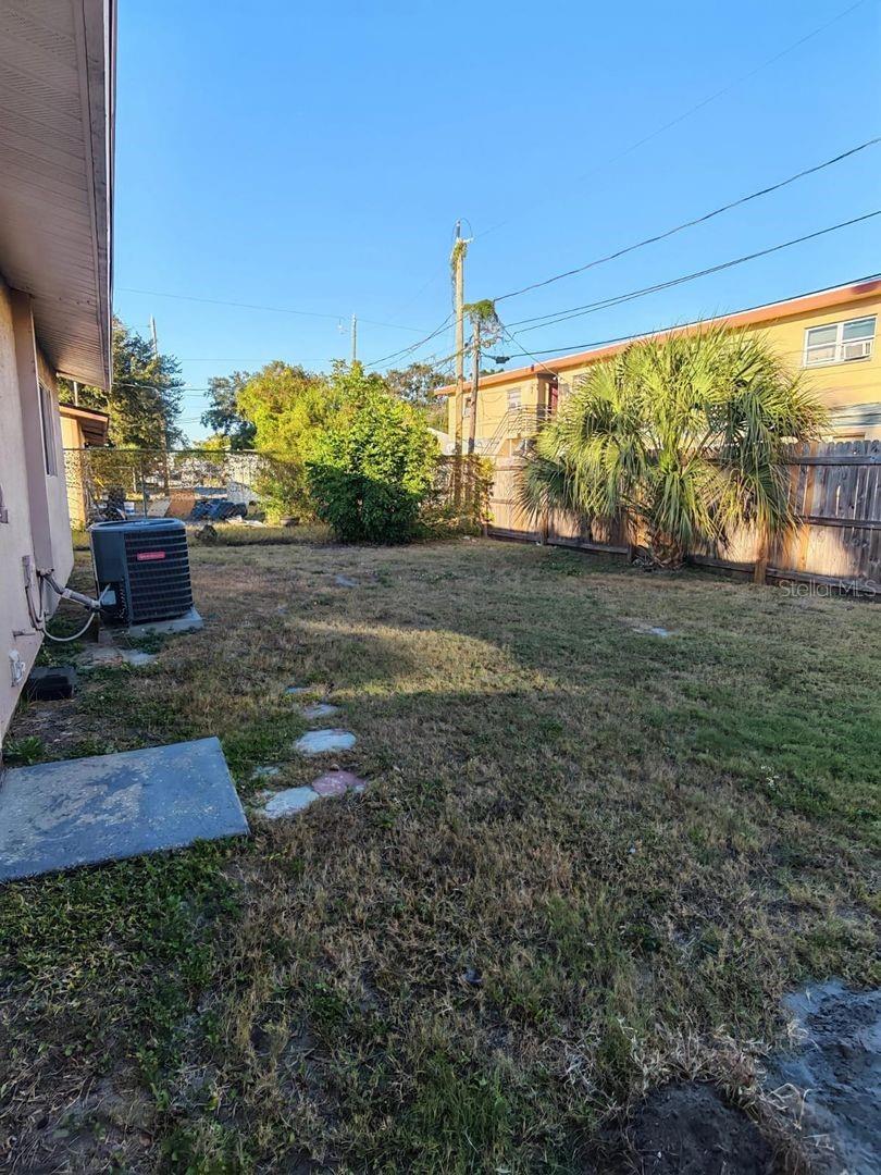 Image 12 of 12 For 1120 Union Street S