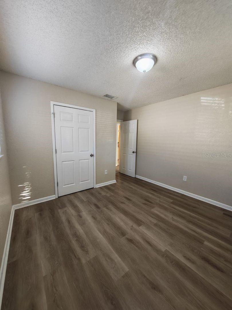 Image 9 of 12 For 1120 Union Street S