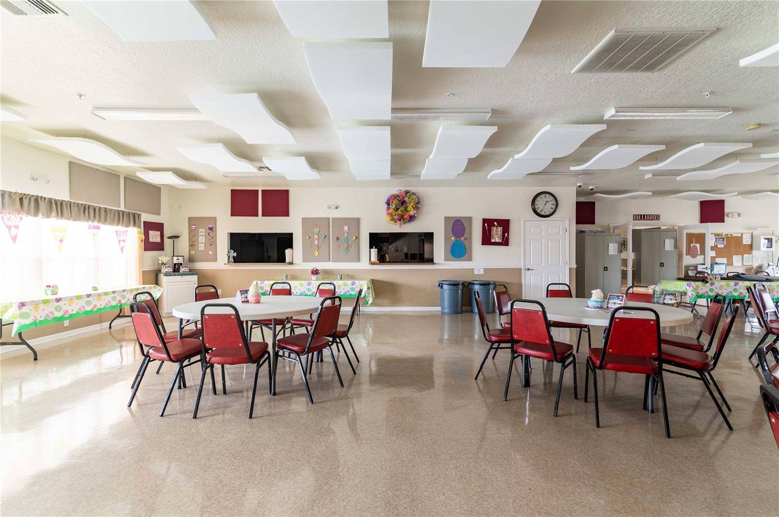 Image 30 of 43 For 37510 New Horizons Boulevard