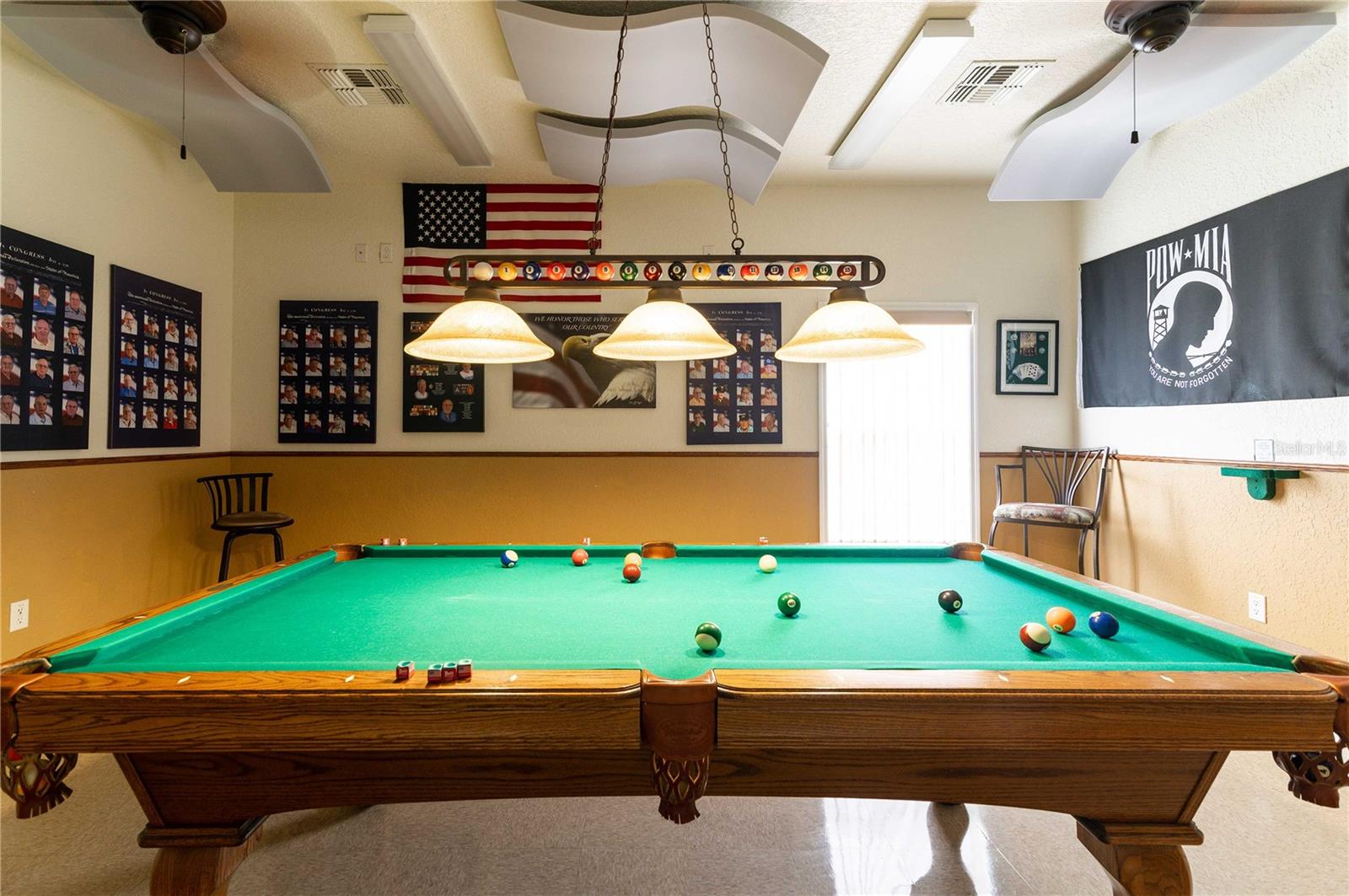 Image 34 of 43 For 37510 New Horizons Boulevard