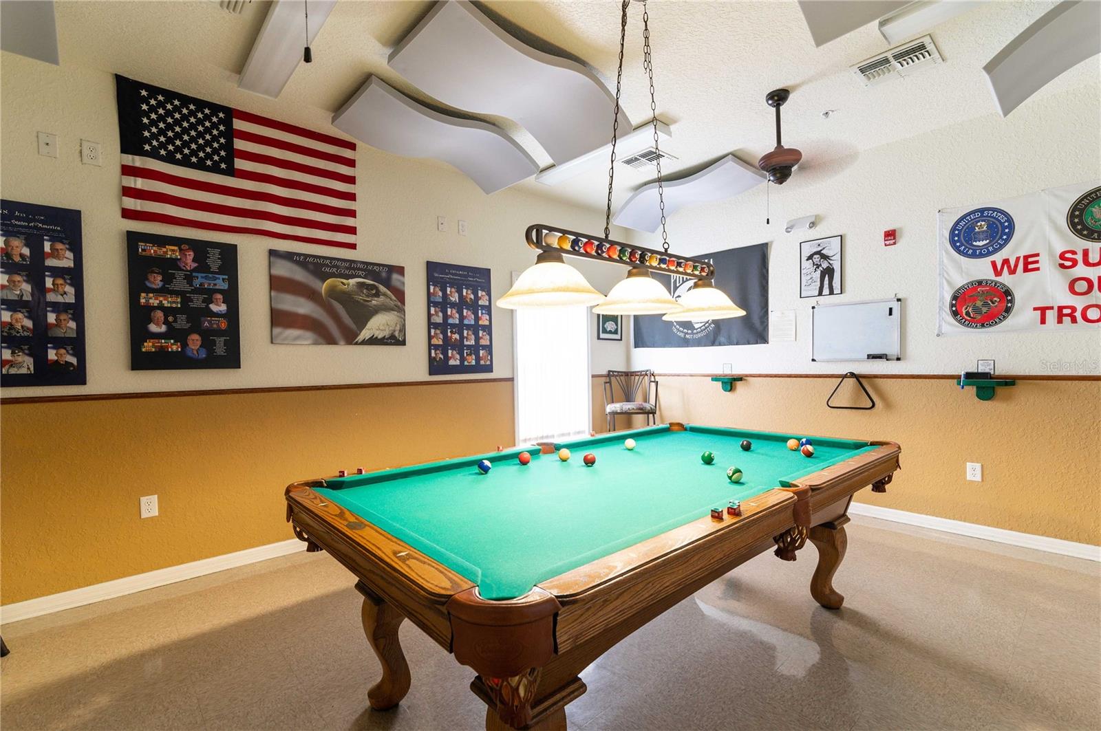 Image 36 of 43 For 37510 New Horizons Boulevard