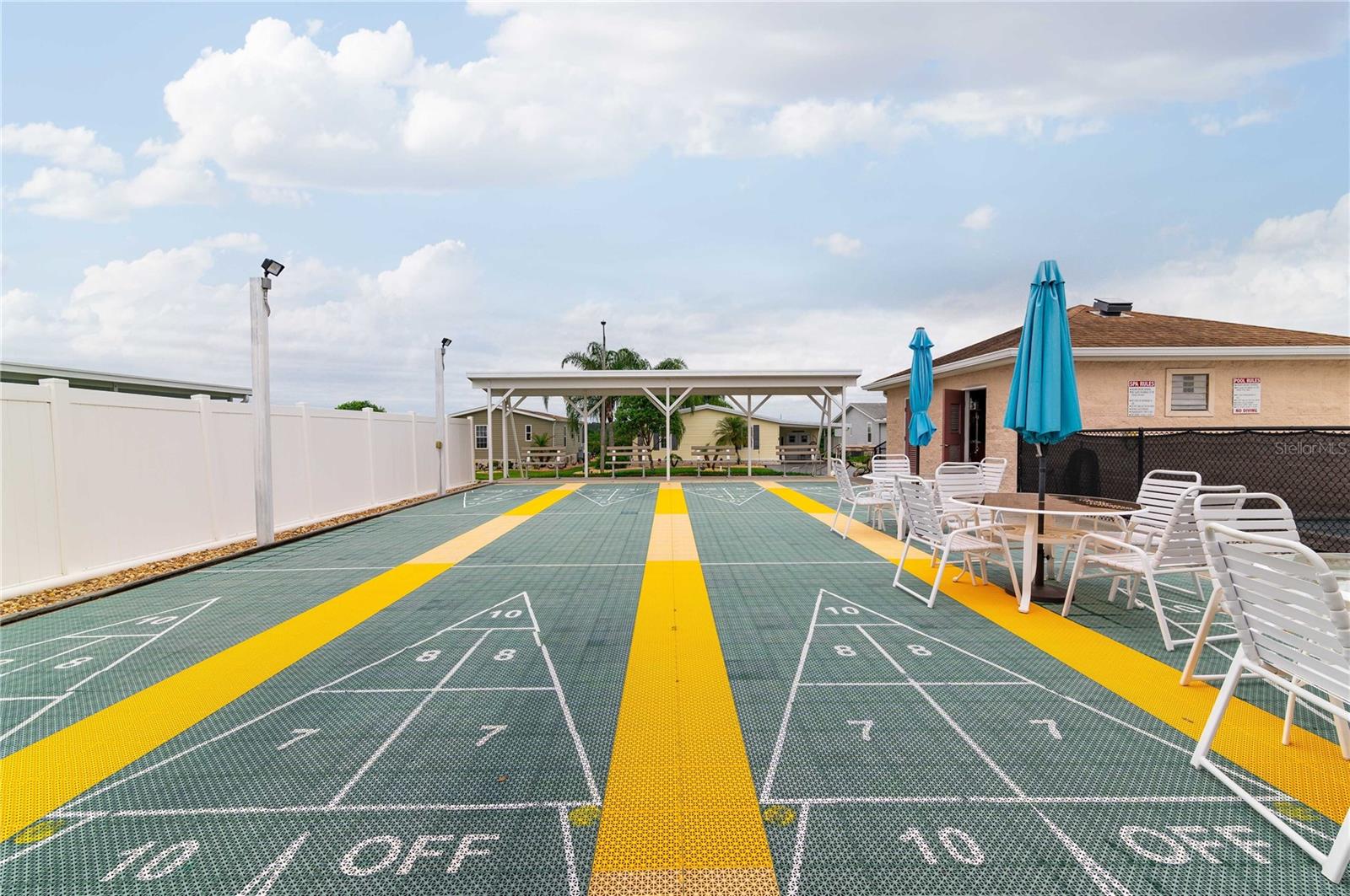 Image 41 of 43 For 37510 New Horizons Boulevard