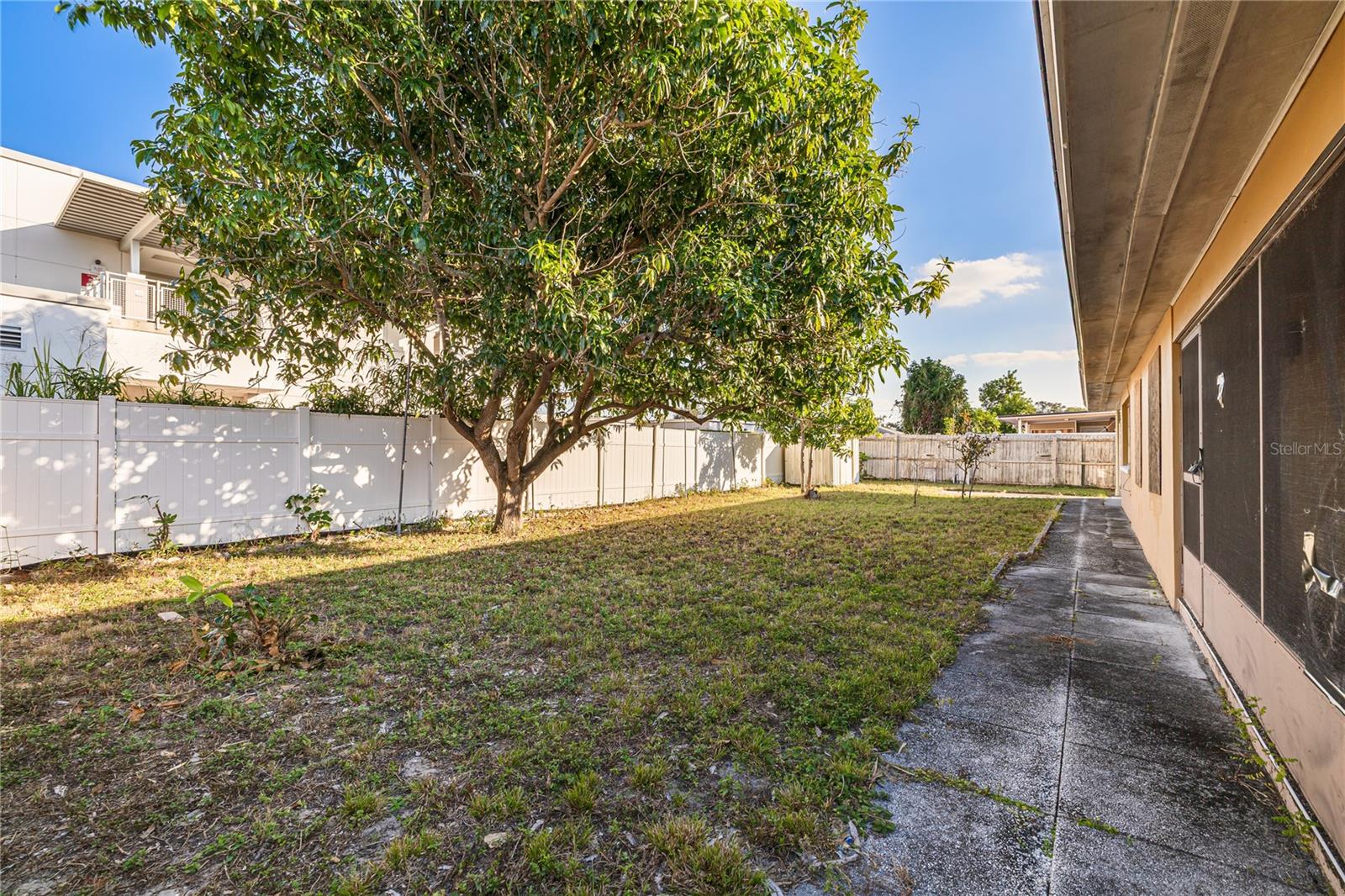 Image 27 of 28 For 1715 Jefferson Avenue