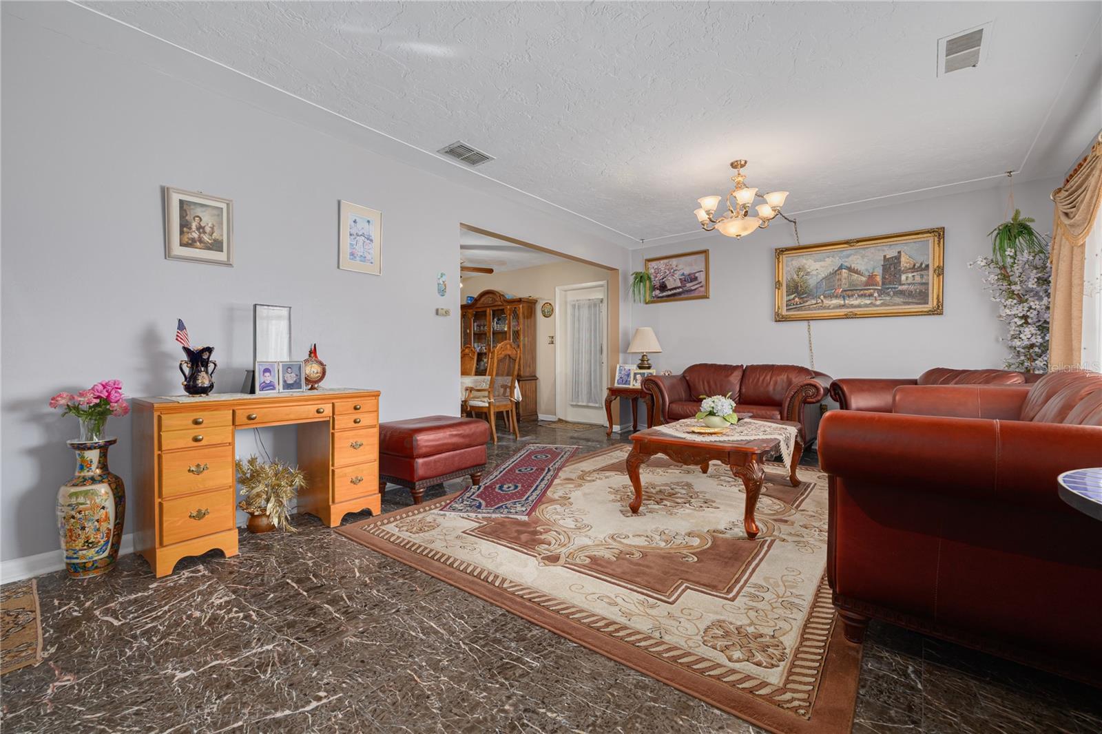 Image 4 of 28 For 1715 Jefferson Avenue