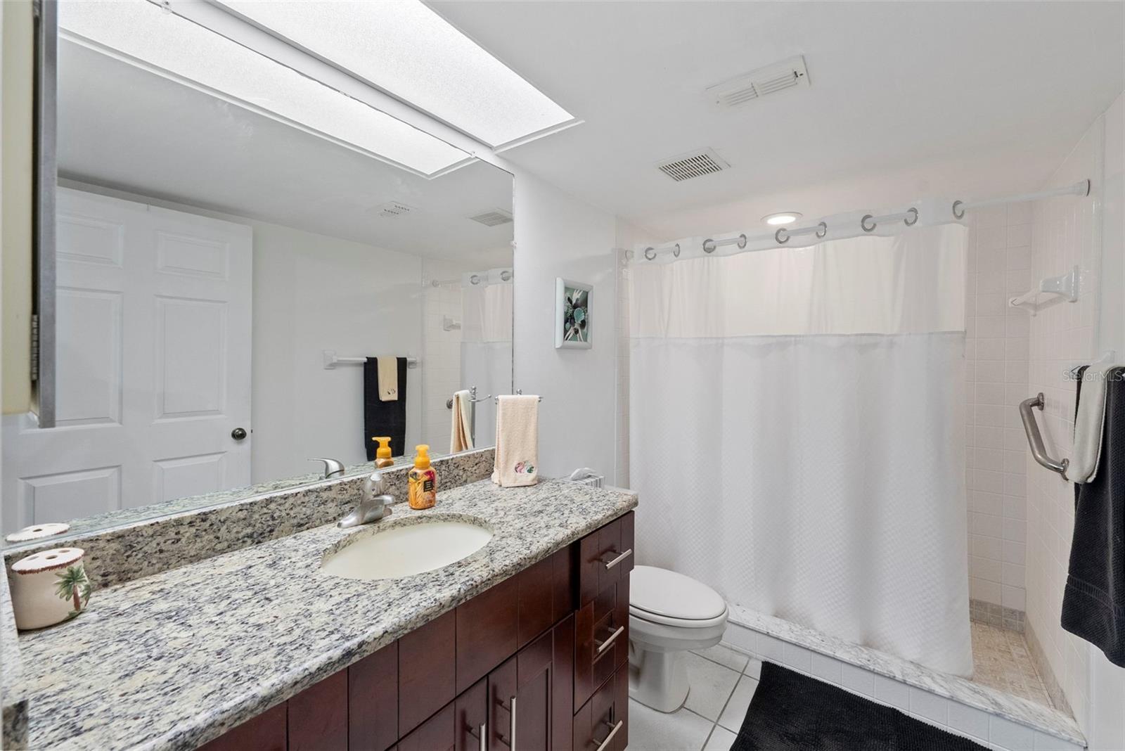 Image 28 of 67 For 9510 Harbor Greens Way 208