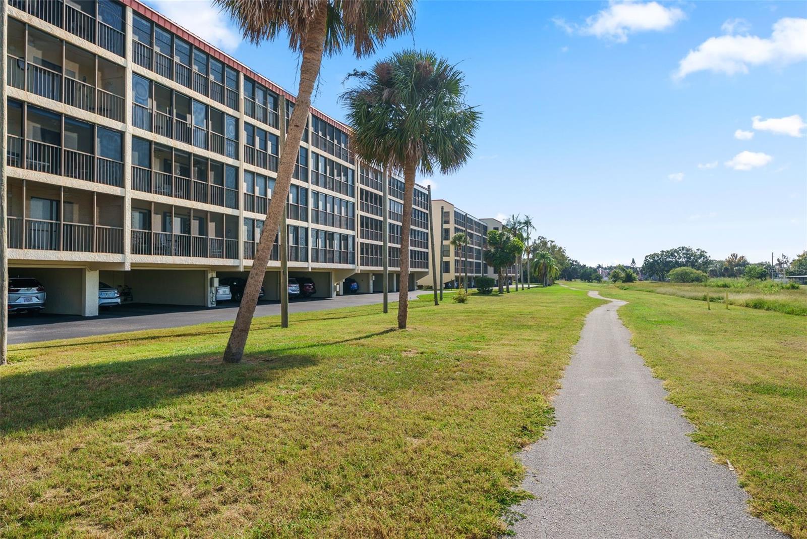 Image 45 of 67 For 9510 Harbor Greens Way 208