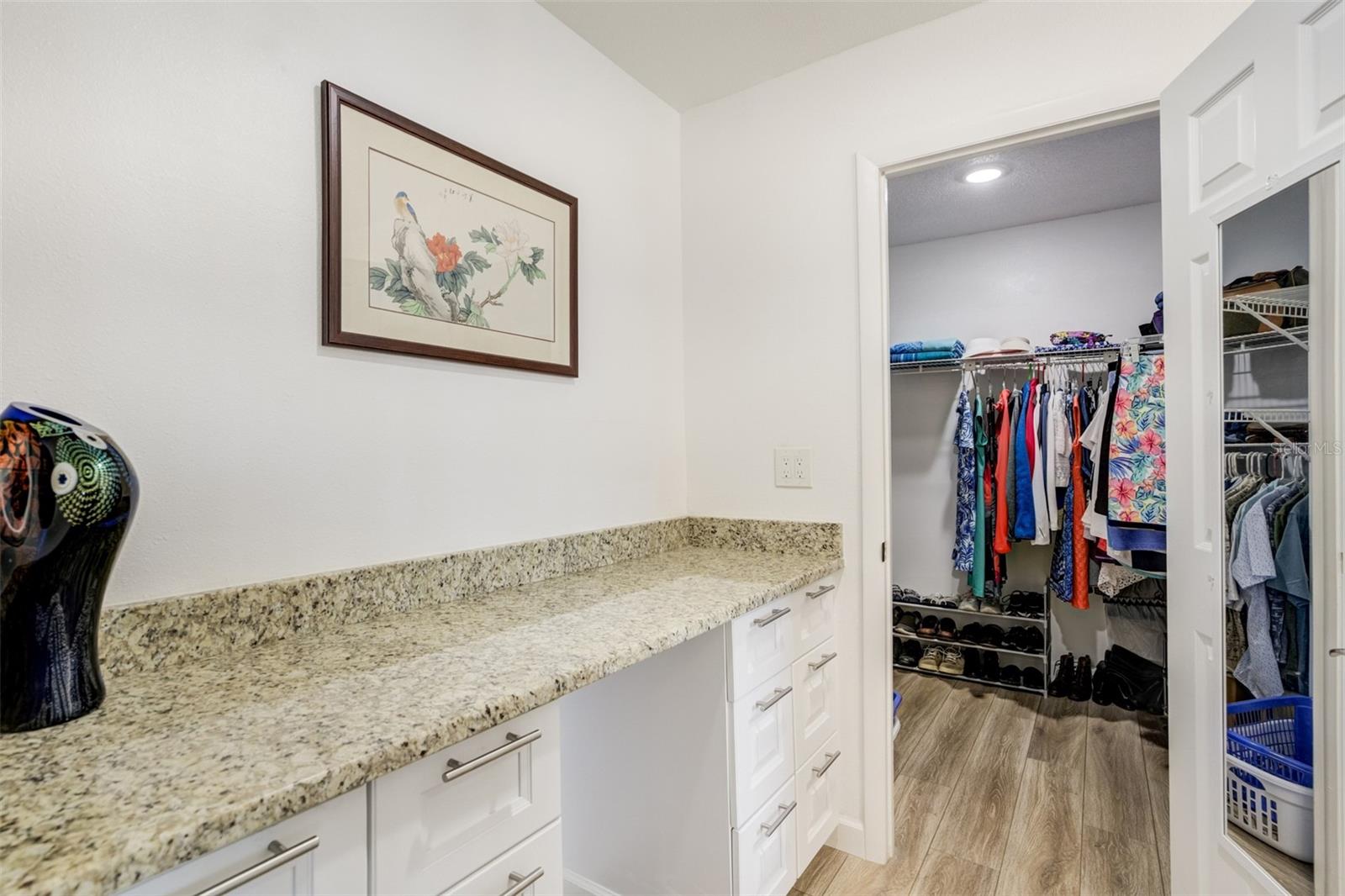 Image 14 of 30 For 100 Bluff View Drive 115c