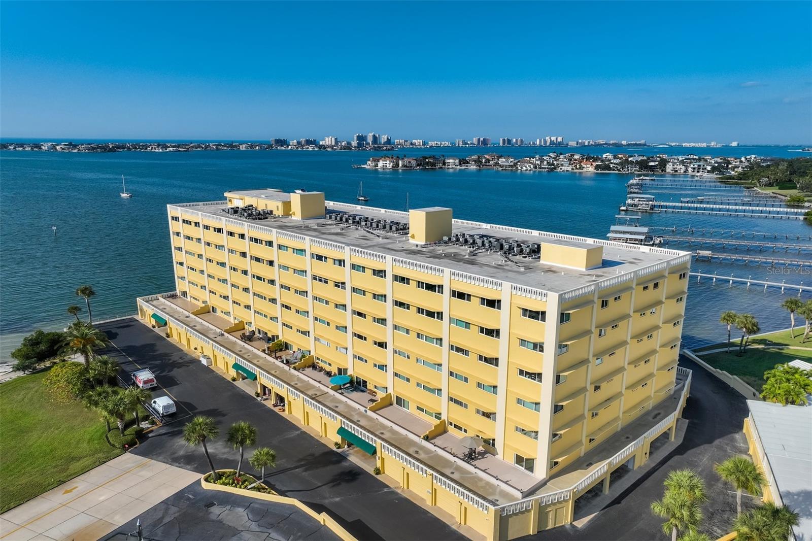 Image 2 of 30 For 100 Bluff View Drive 115c