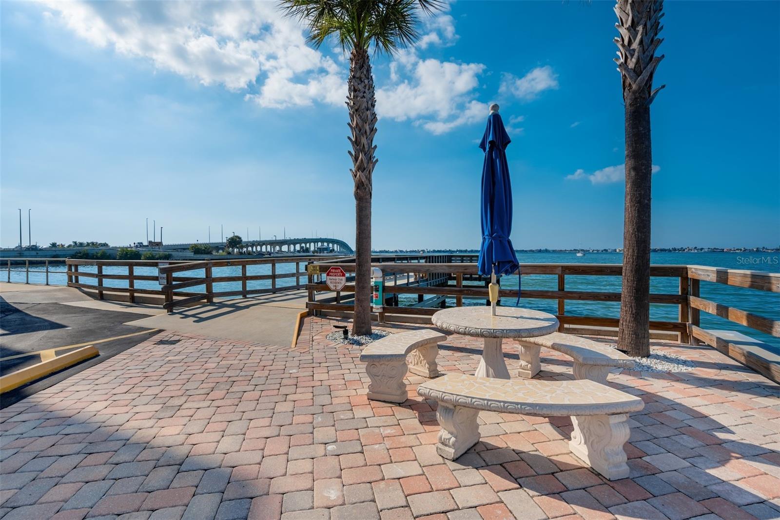 Image 26 of 30 For 100 Bluff View Drive 115c