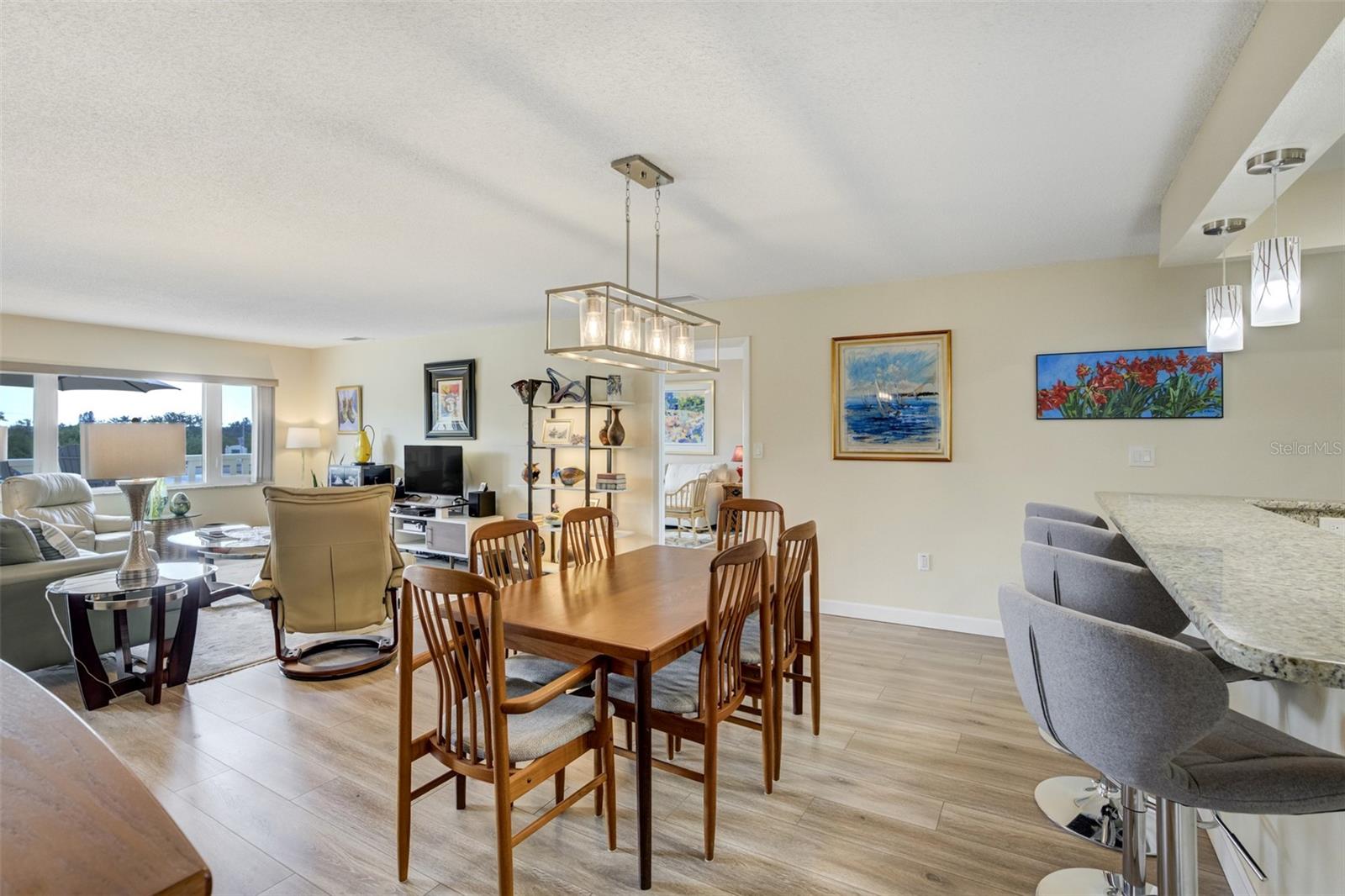 Image 8 of 30 For 100 Bluff View Drive 115c