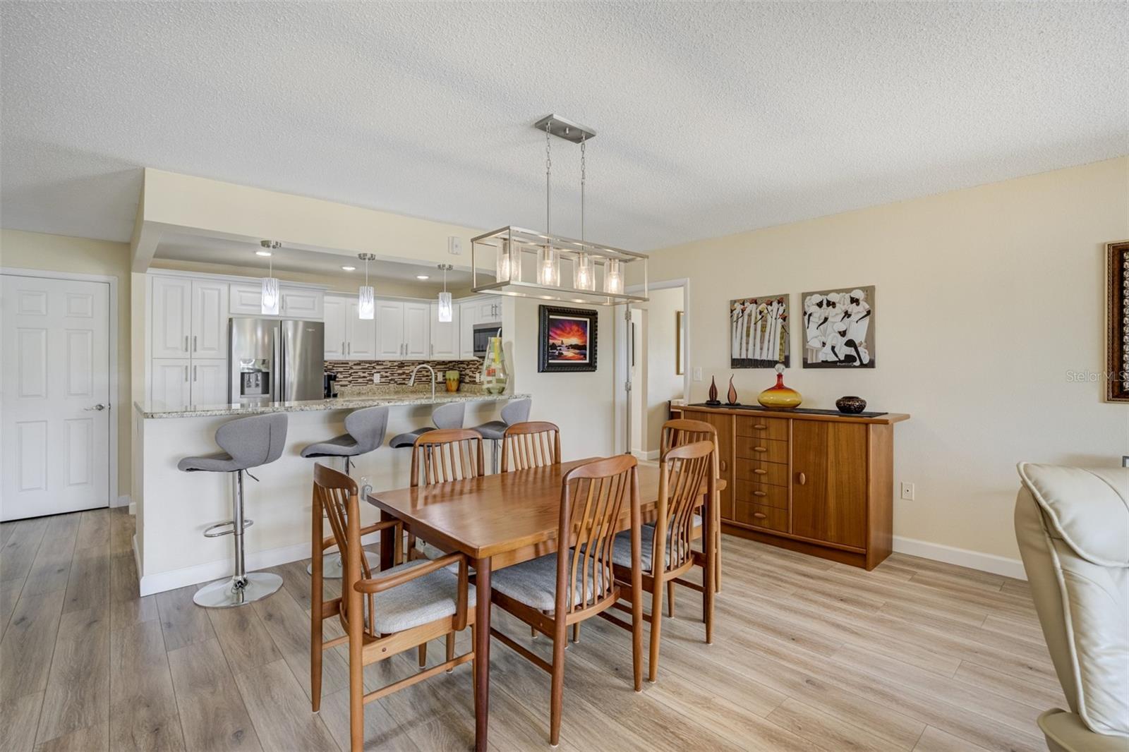 Image 9 of 30 For 100 Bluff View Drive 115c