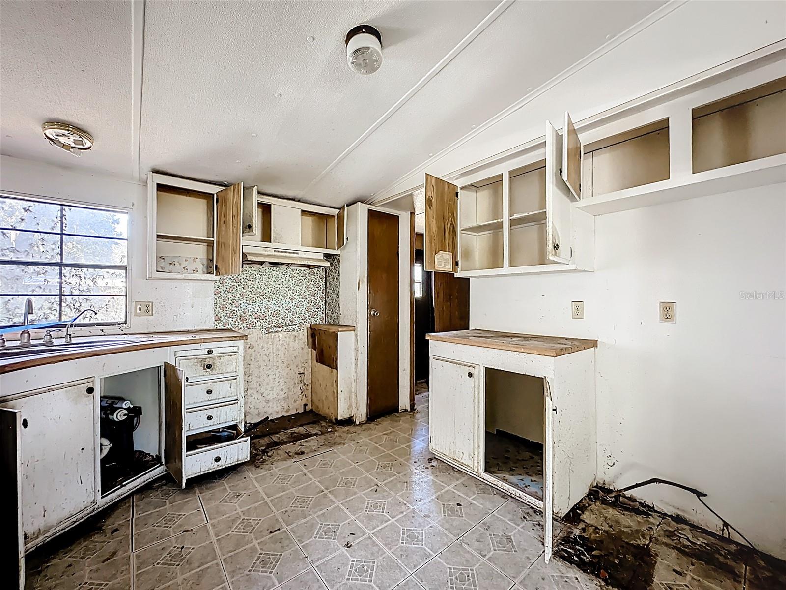 Image 11 of 31 For 111 Mulberry Street