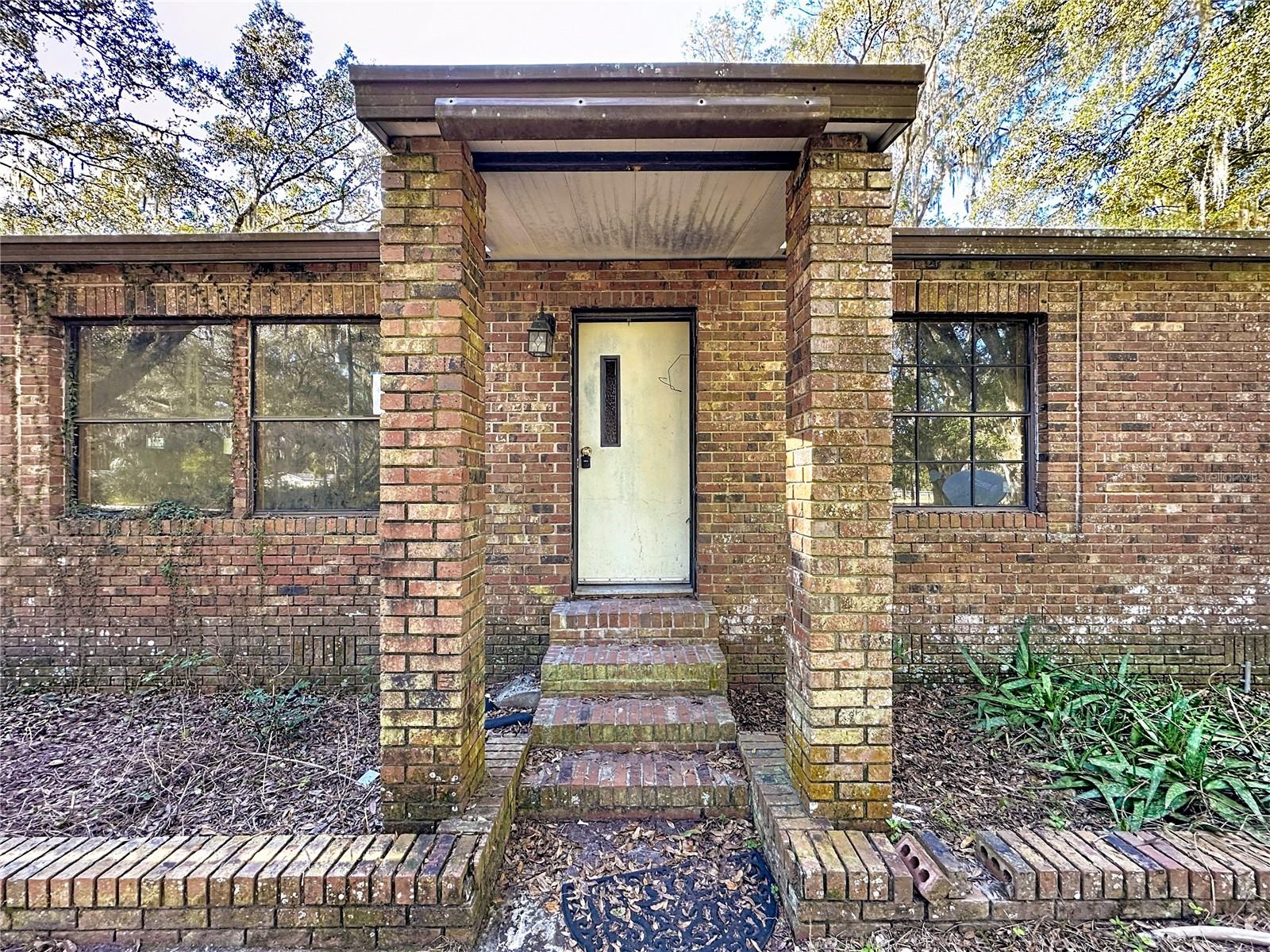 Image 4 of 31 For 111 Mulberry Street