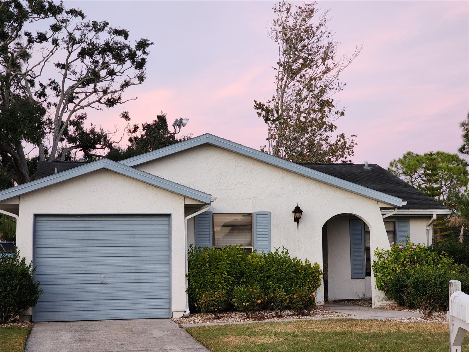 Details for 1206 Sawgrass Court, OLDSMAR, FL 34677