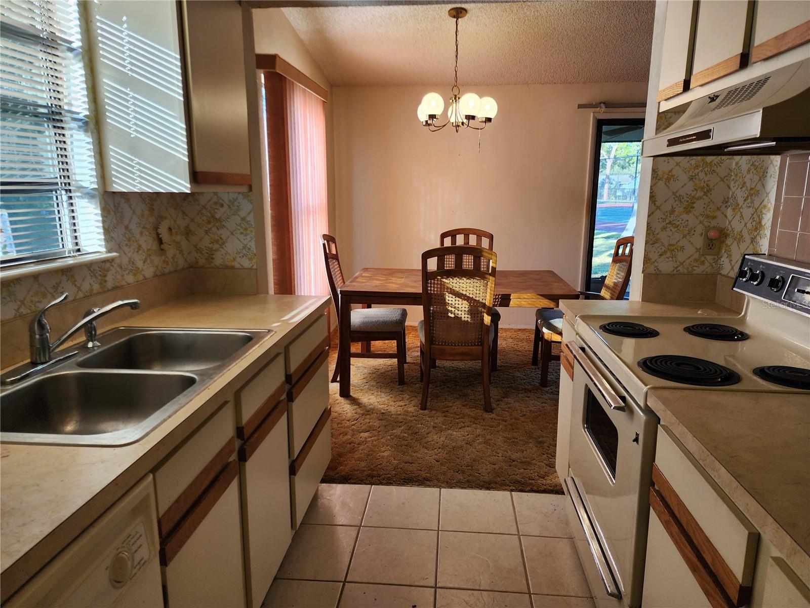 Image 9 of 10 For 1206 Sawgrass Court