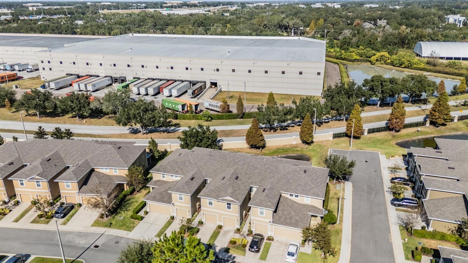 Listing photo id 37 for 2106 Lennox Dale Lane