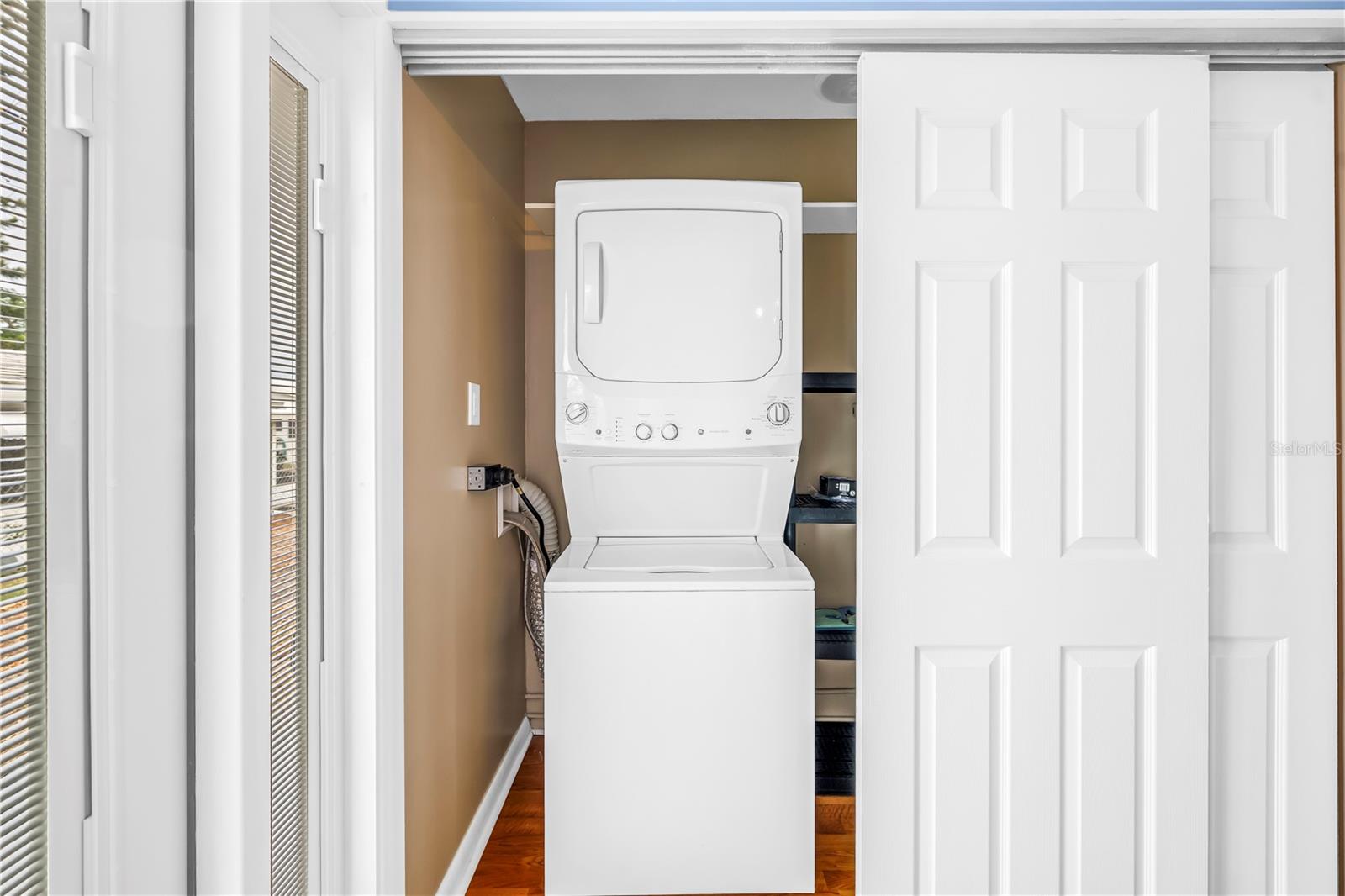 Image 18 of 52 For 9224 Mission Oaks Boulevard