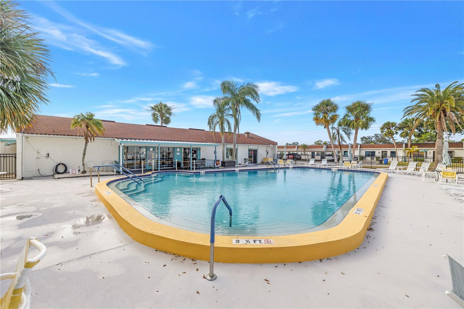 Image 35 of 52 For 9224 Mission Oaks Boulevard