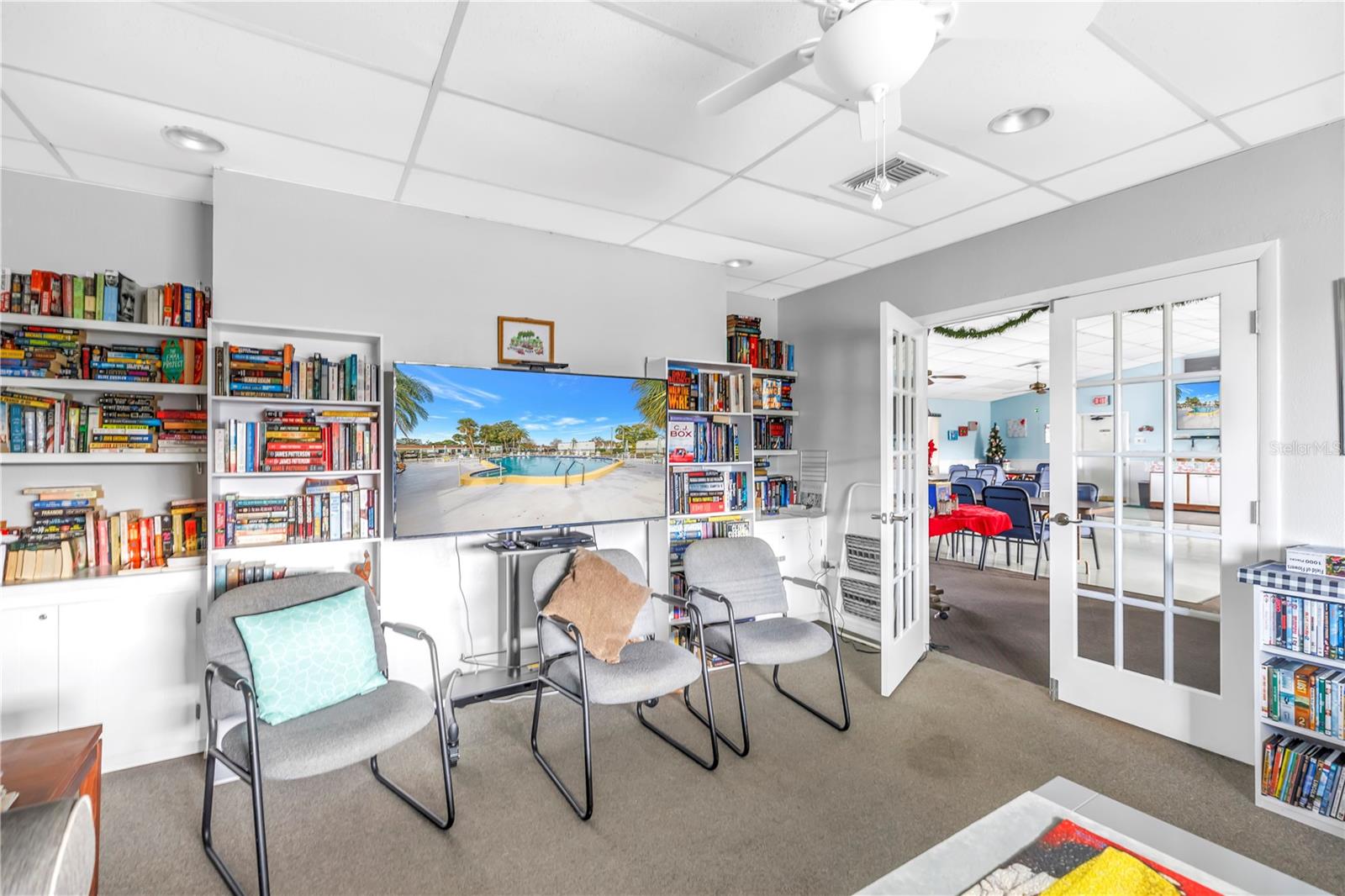 Image 40 of 52 For 9224 Mission Oaks Boulevard