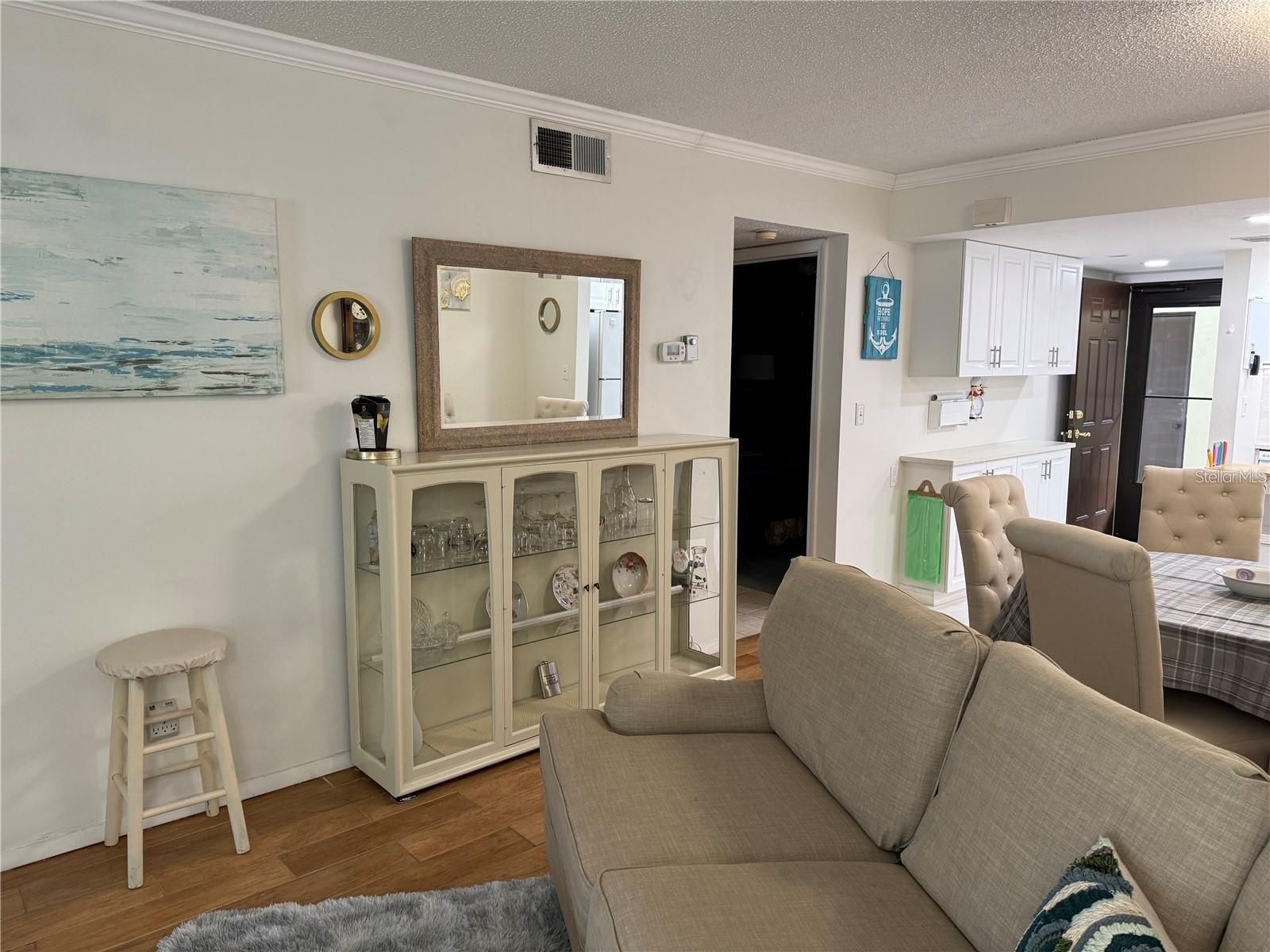 Image 16 of 40 For 1100 Bay Drive 95