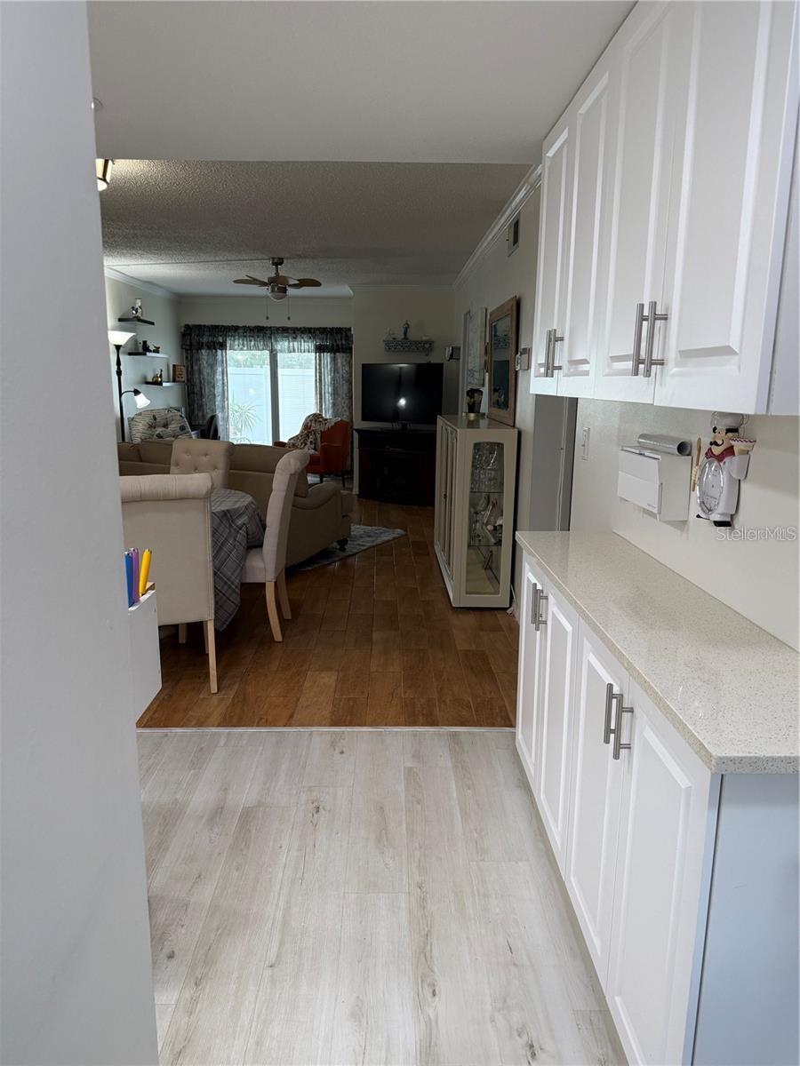 Image 3 of 40 For 1100 Bay Drive 95