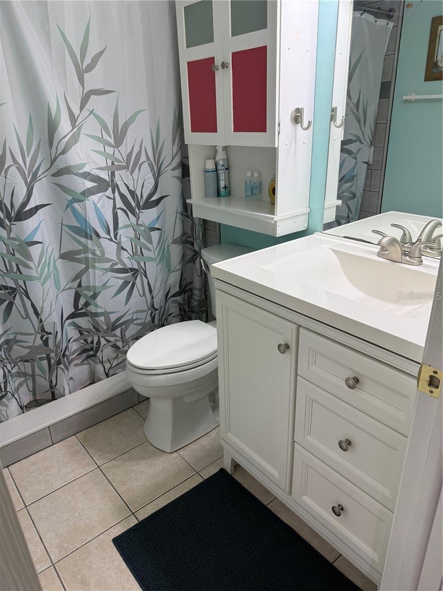 Image 38 of 40 For 1100 Bay Drive 95