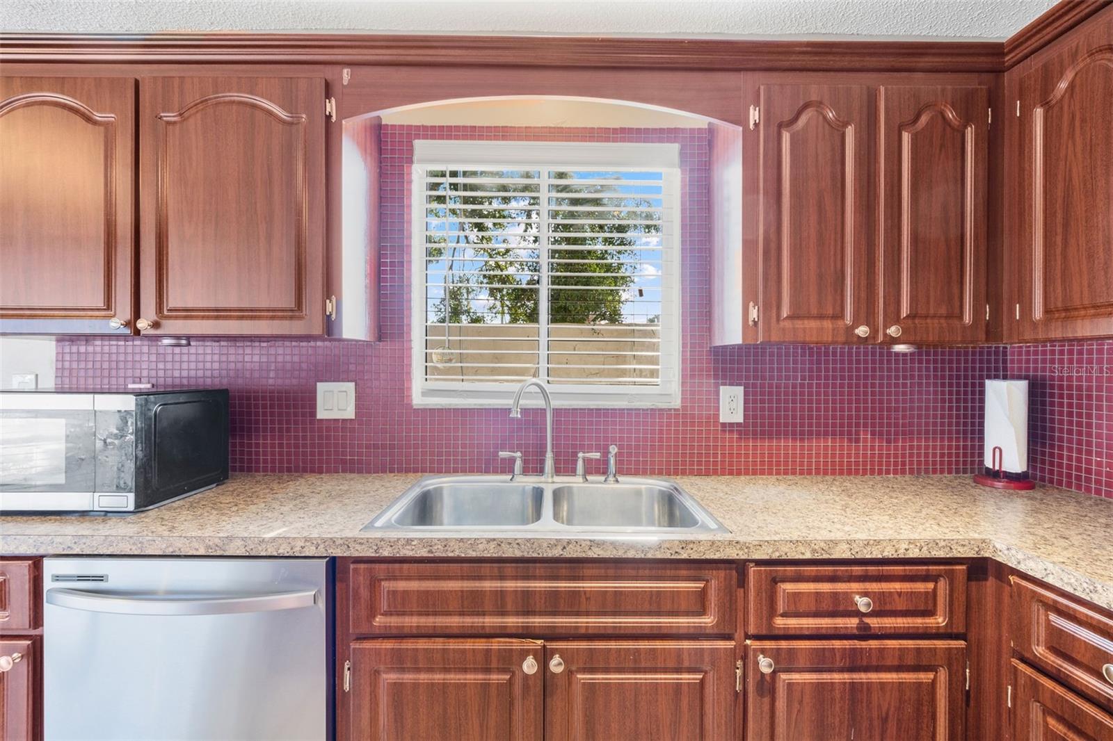 Image 14 of 29 For 10815 Venice Circle