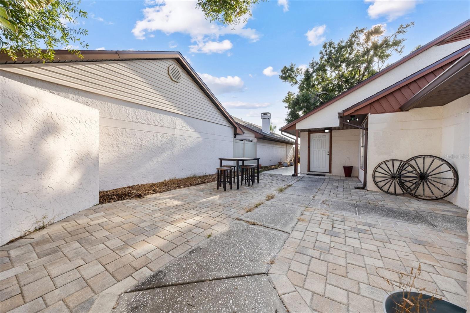 Image 3 of 29 For 10815 Venice Circle