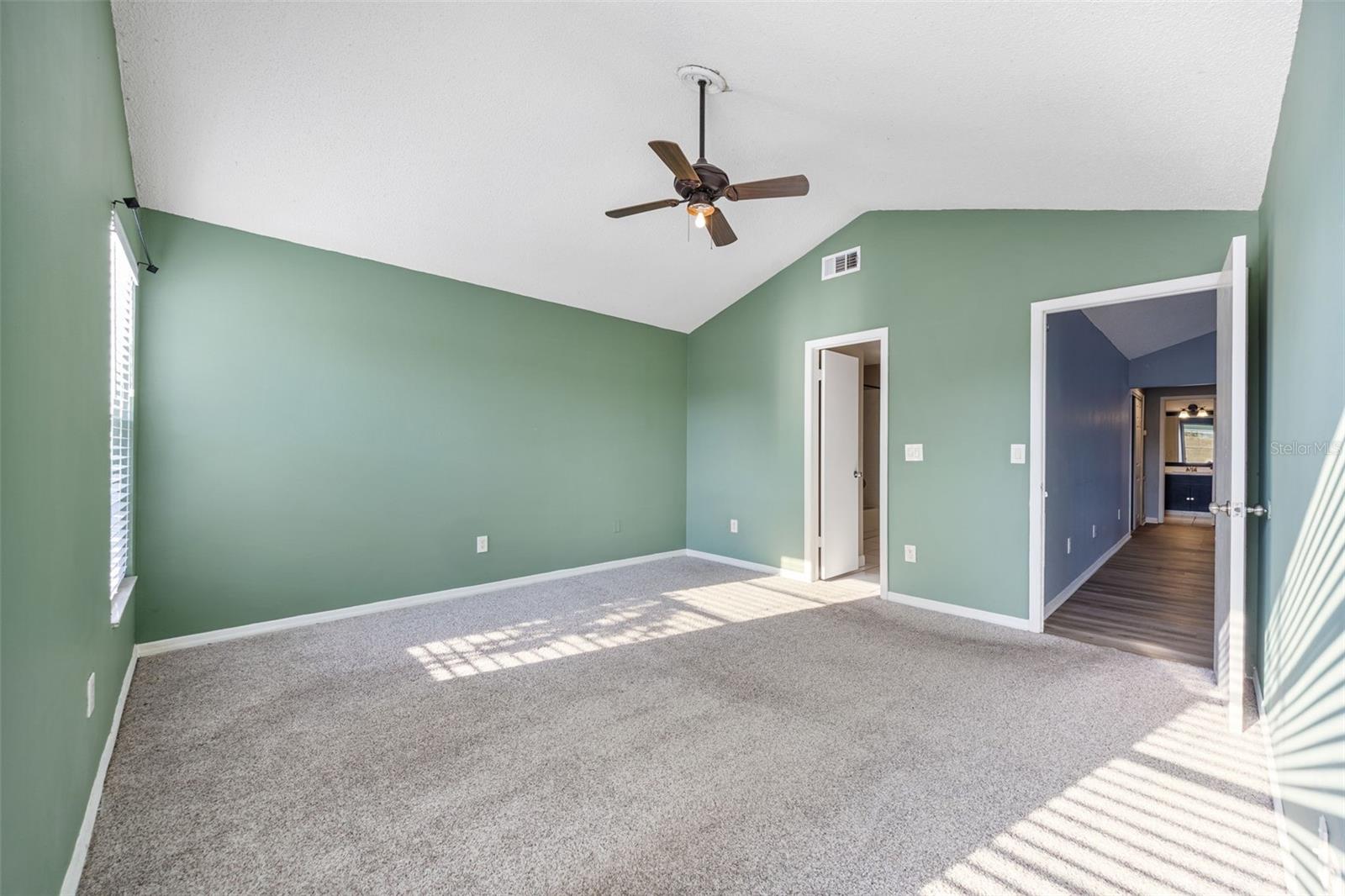 Image 8 of 29 For 10815 Venice Circle