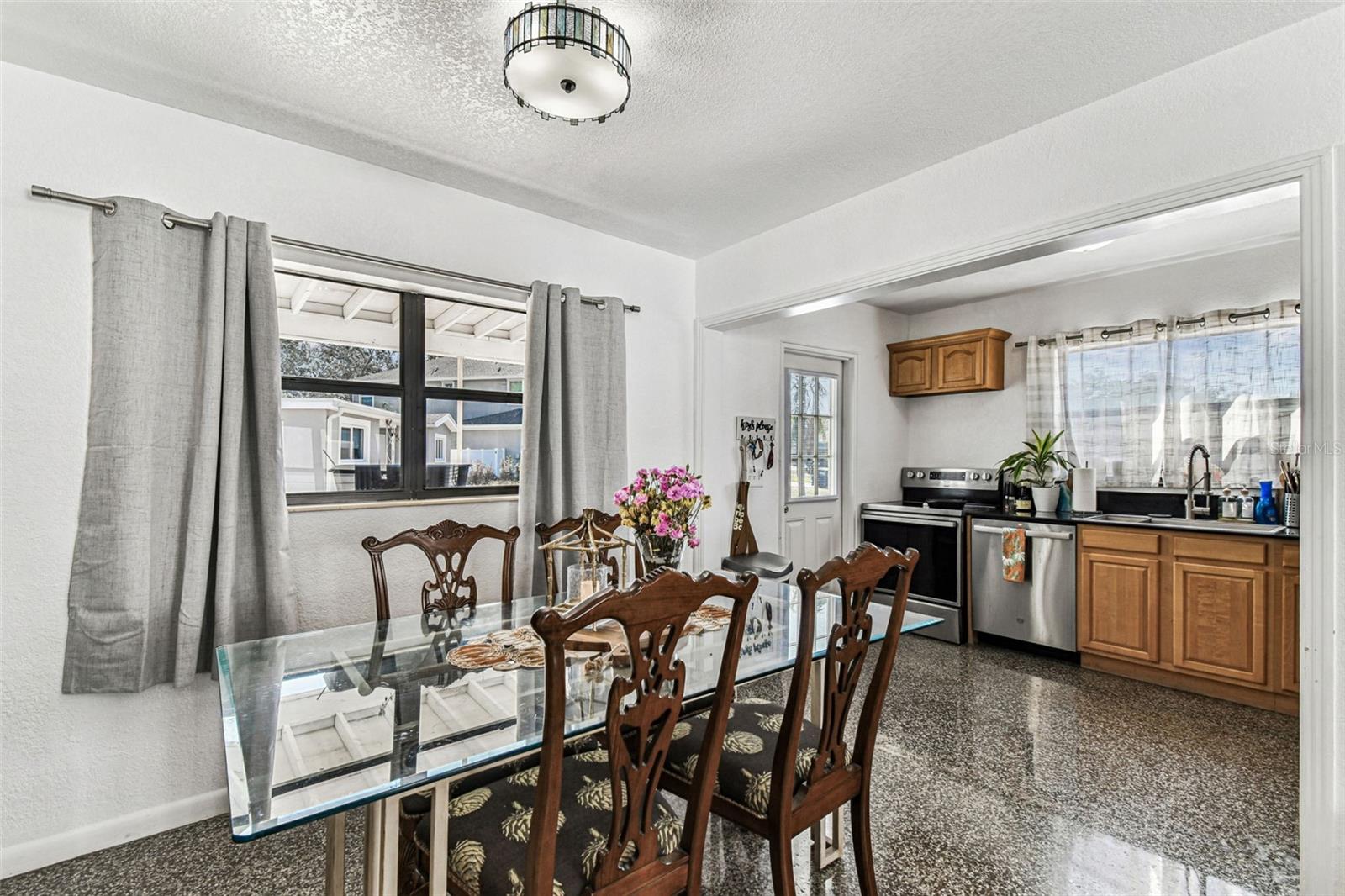 Image 13 of 25 For 2909 Elrod Avenue