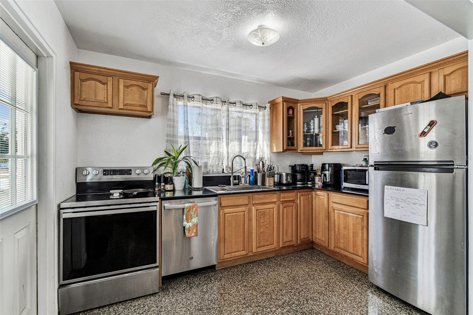 Image 15 of 25 For 2909 Elrod Avenue