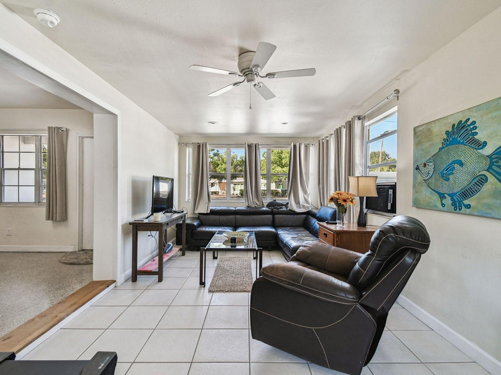 Image 5 of 25 For 2901 Elrod Avenue