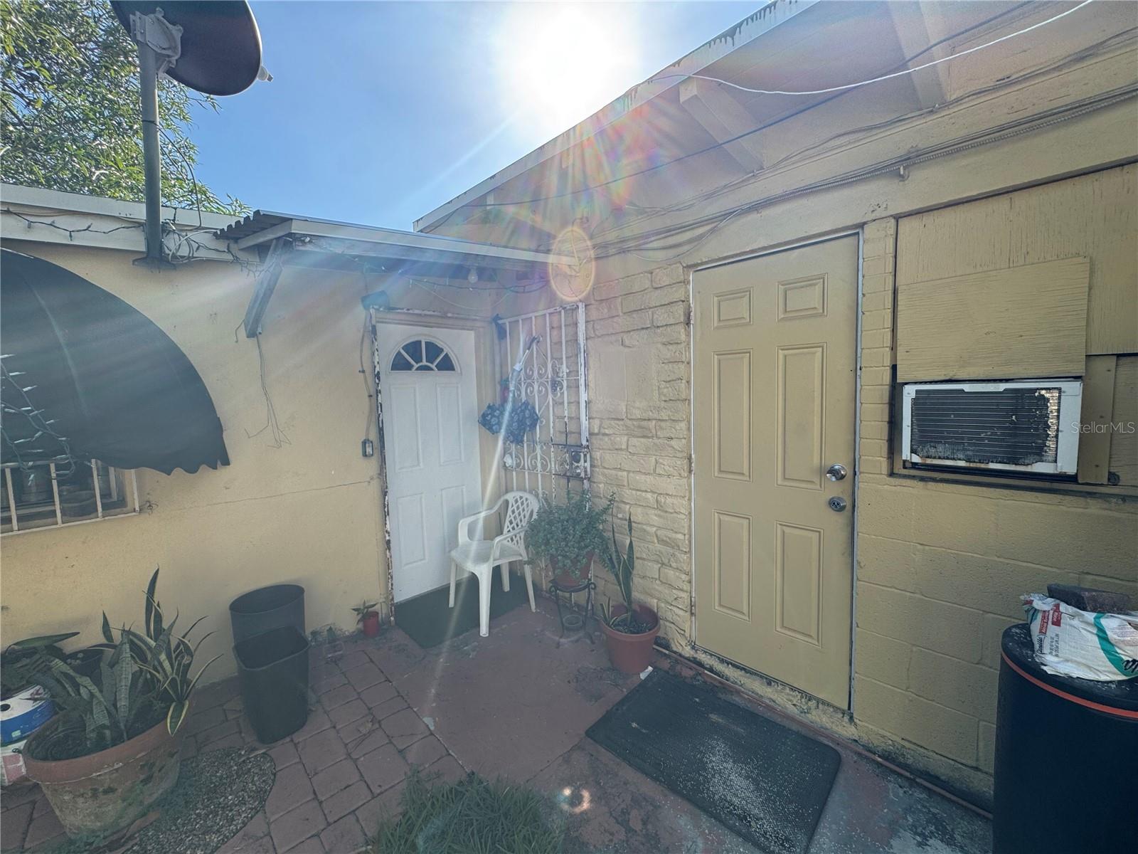 Listing photo id 23 for 1025 31st Avenue