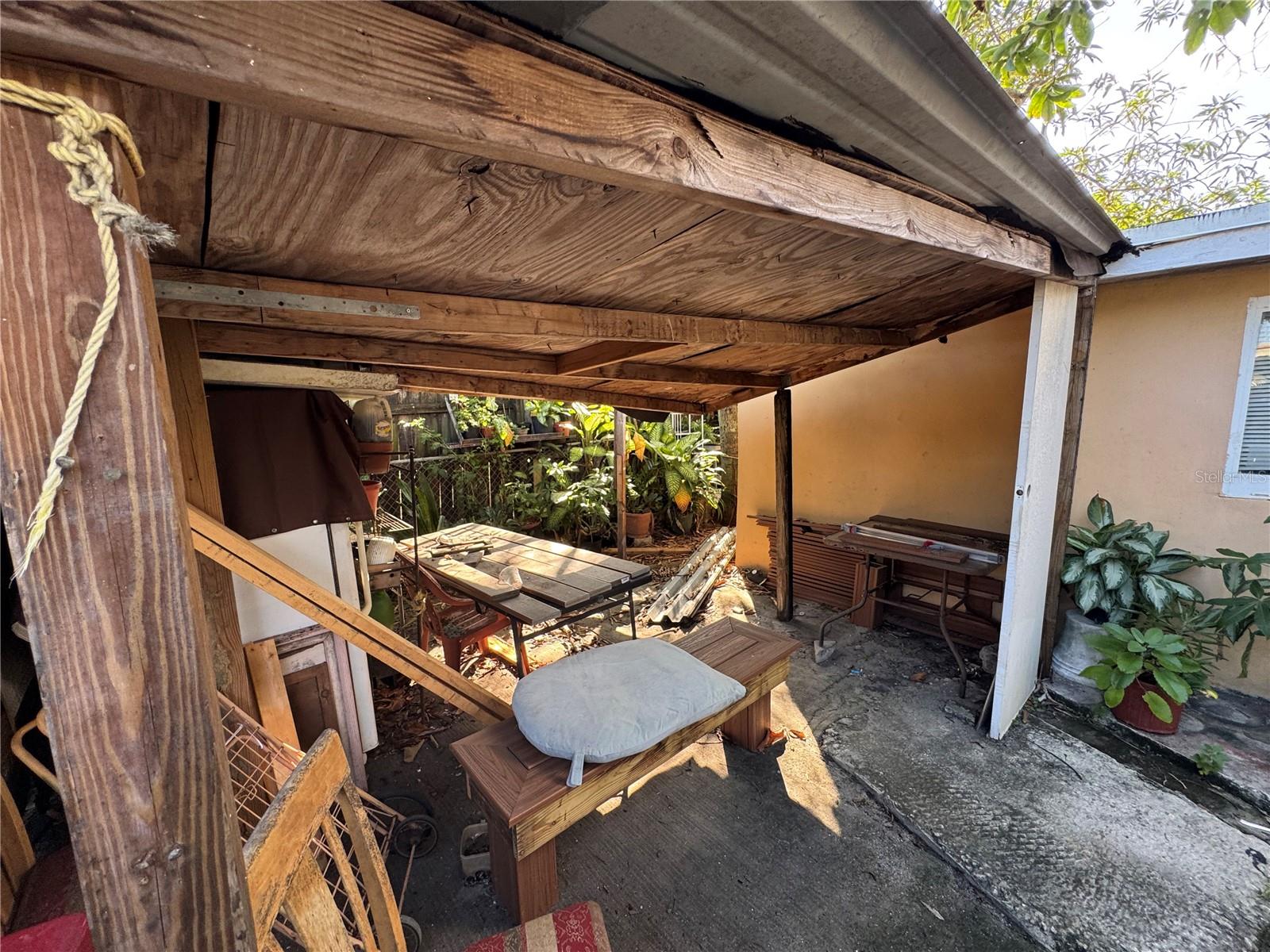 Listing photo id 27 for 1025 31st Avenue