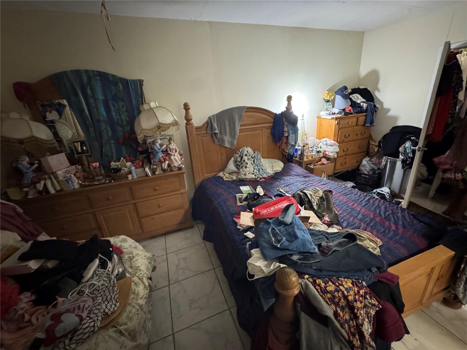 Listing photo id 32 for 1025 31st Avenue