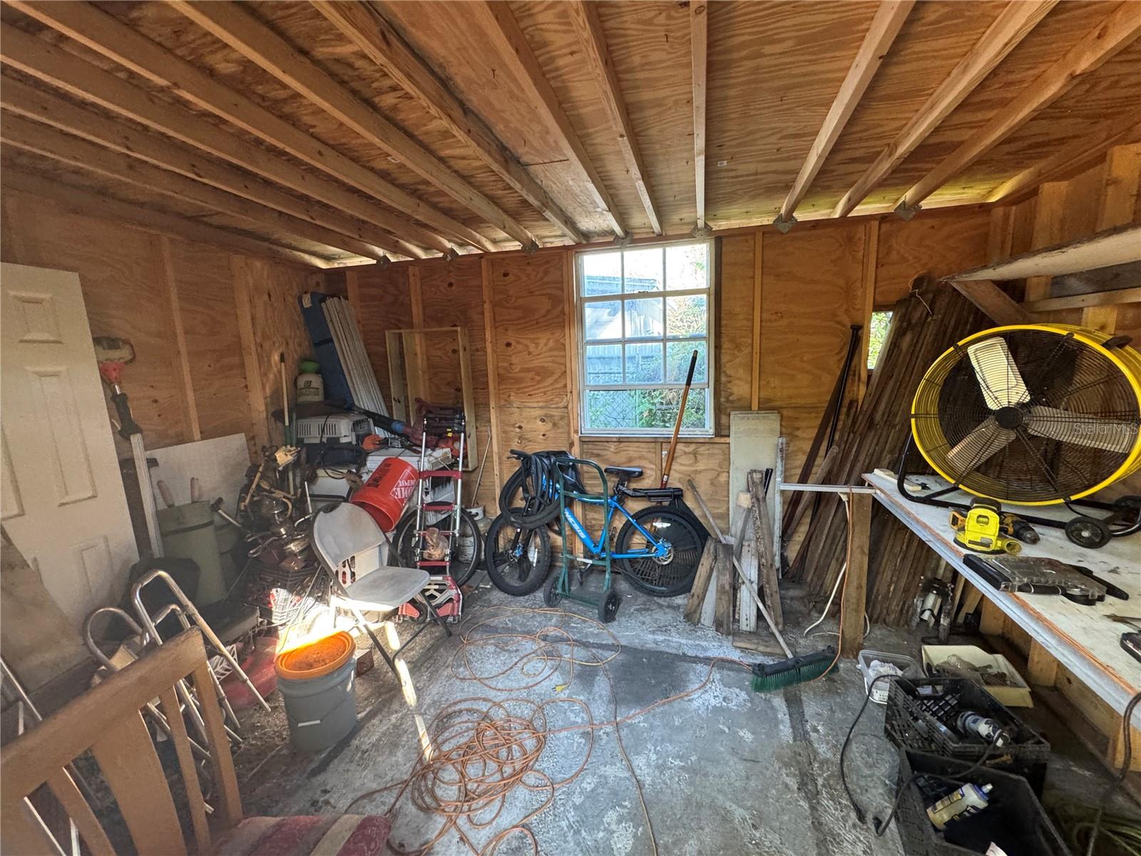 Listing photo id 34 for 1025 31st Avenue