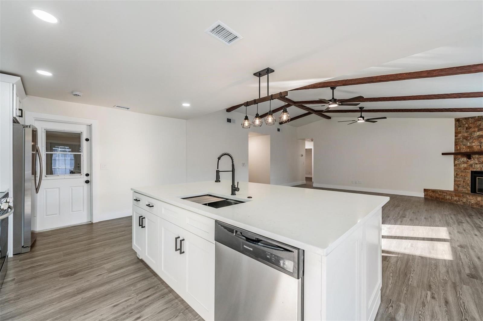 Image 15 of 35 For 3366 Fox Hill Drive