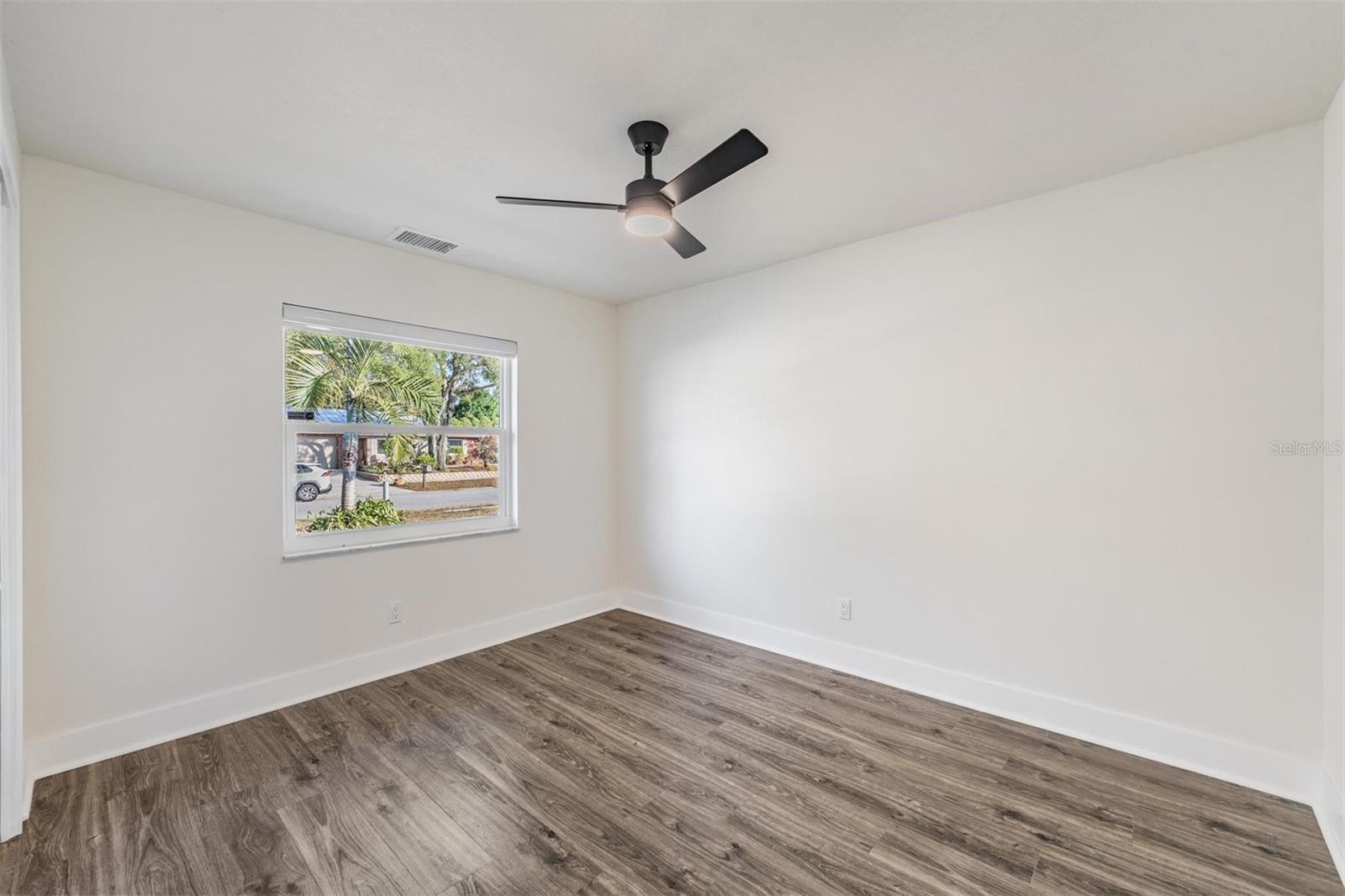 Image 23 of 35 For 3366 Fox Hill Drive