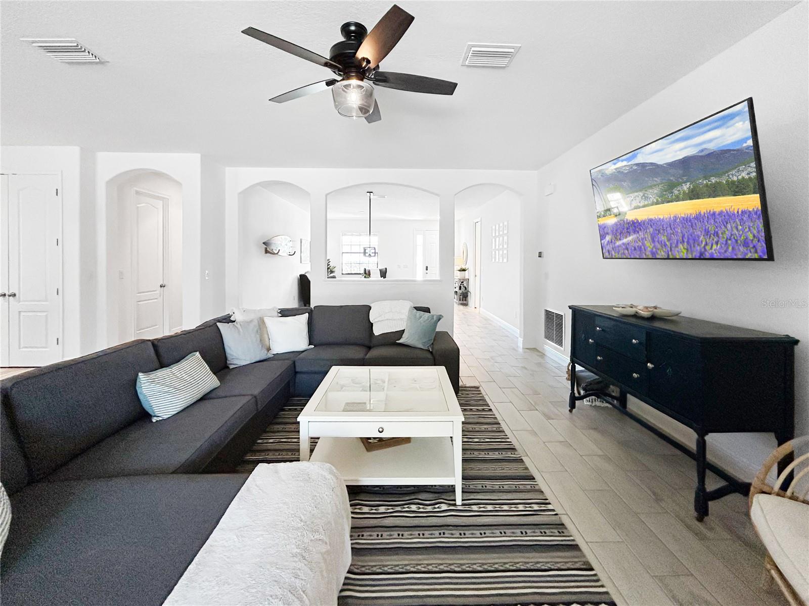 Image 11 of 32 For 1619 Anastacia Lane