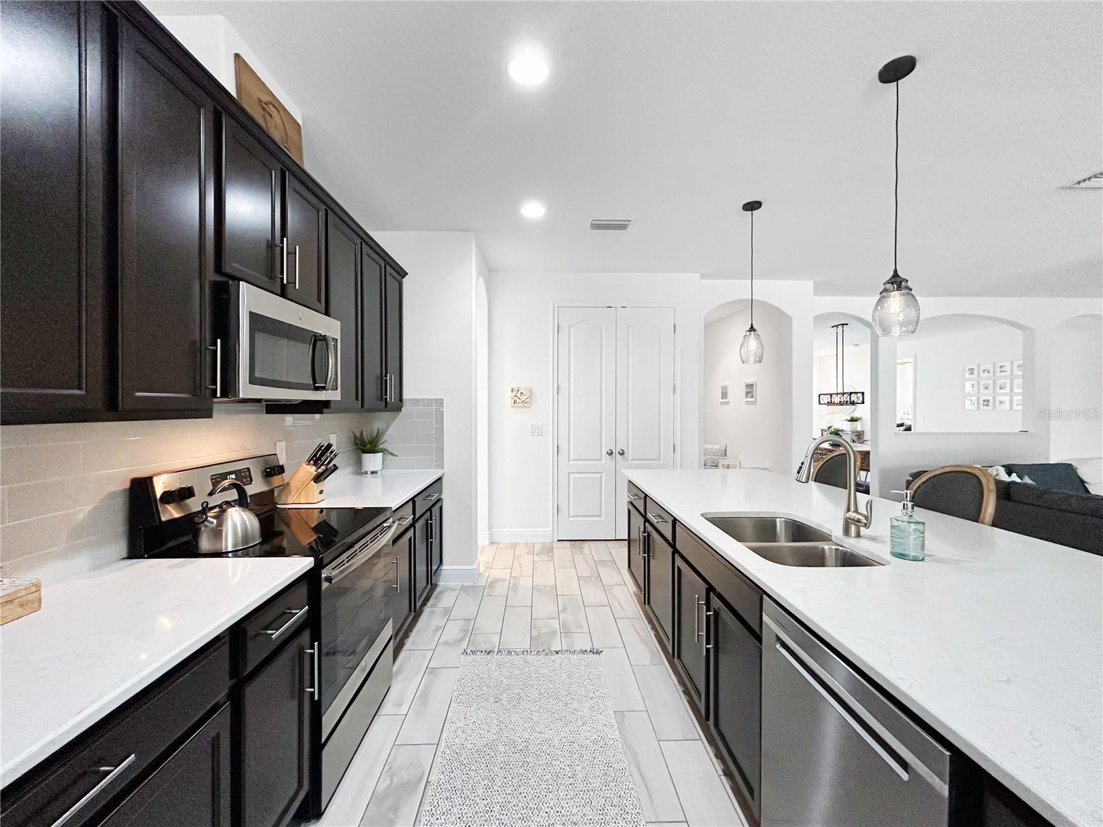 Image 15 of 32 For 1619 Anastacia Lane