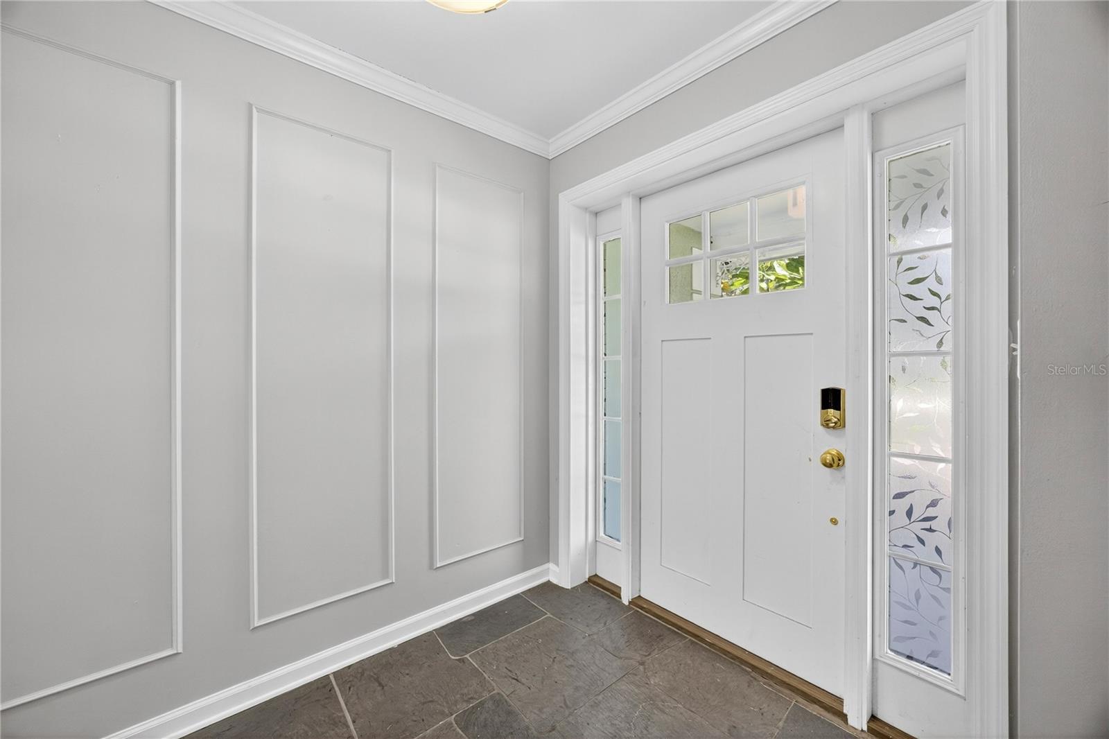 Image 12 of 47 For 2502 Vine Street