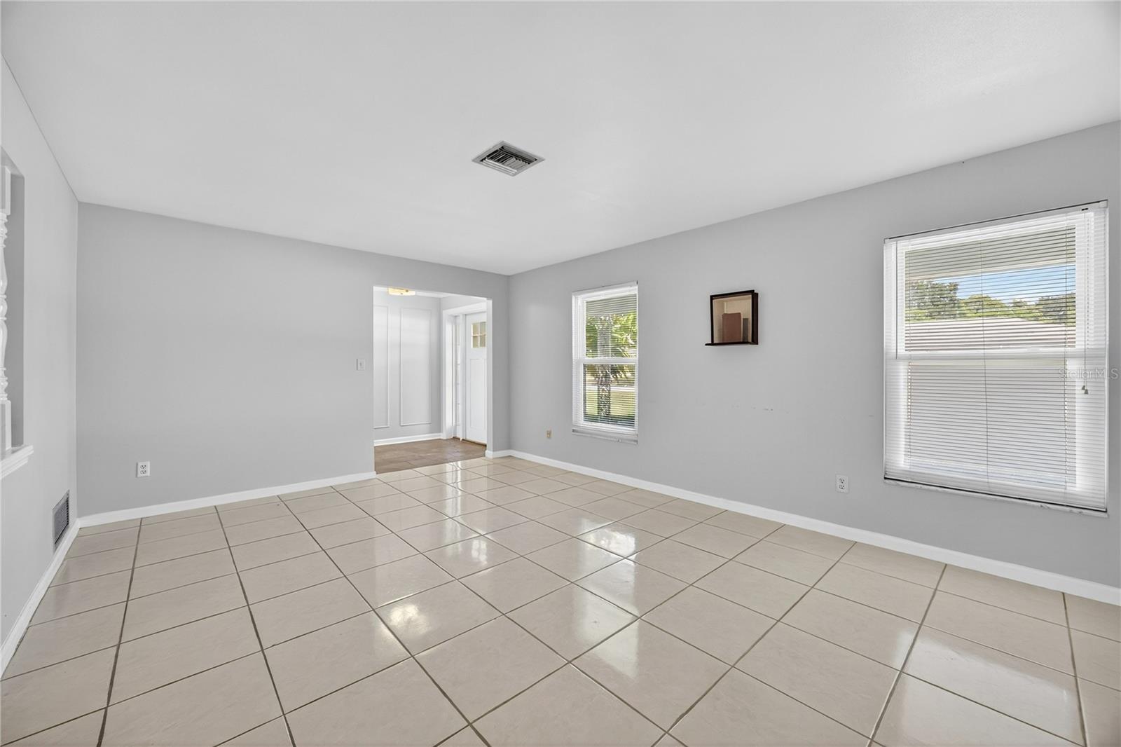 Image 14 of 47 For 2502 Vine Street