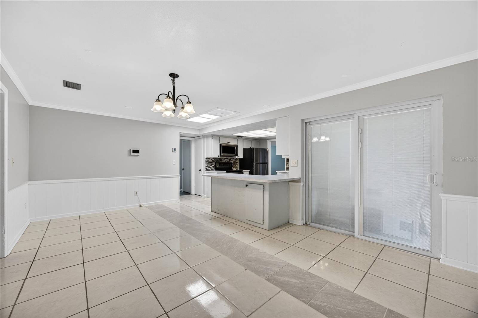 Image 21 of 47 For 2502 Vine Street