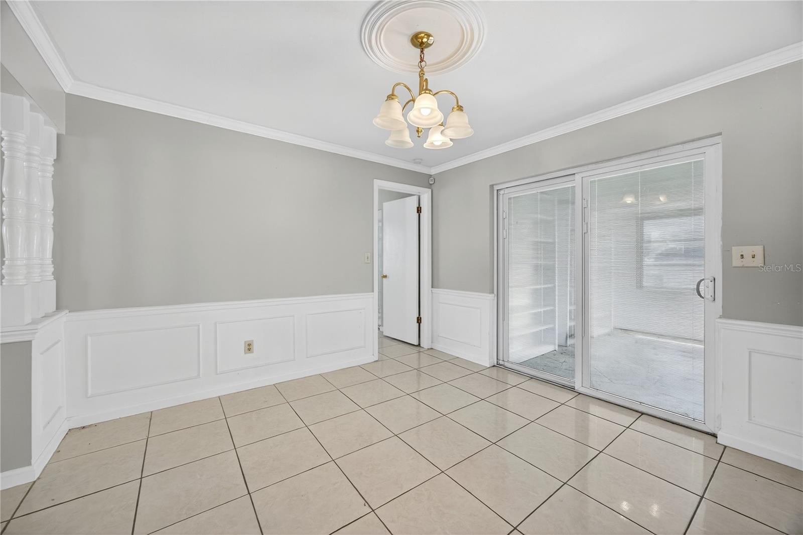 Image 23 of 47 For 2502 Vine Street