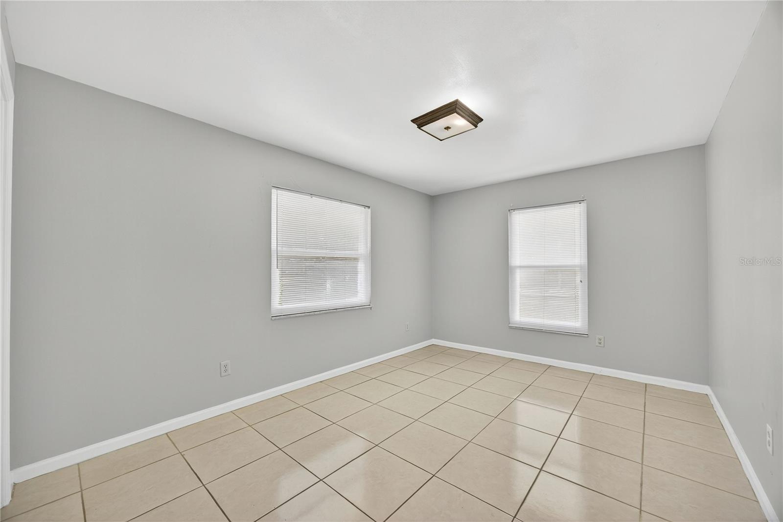 Image 34 of 47 For 2502 Vine Street