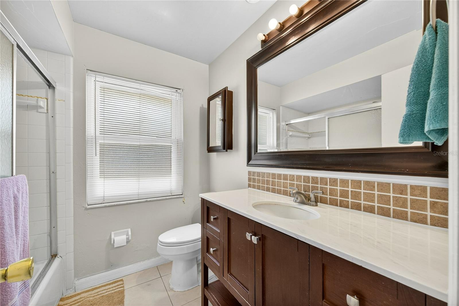 Image 36 of 47 For 2502 Vine Street