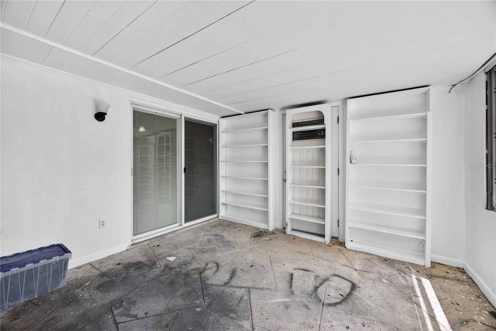 Image 40 of 47 For 2502 Vine Street