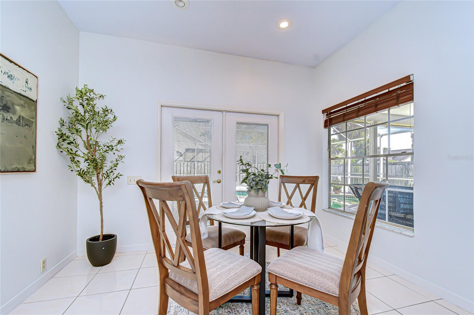 Image 17 of 44 For 14101 Riverstone Drive